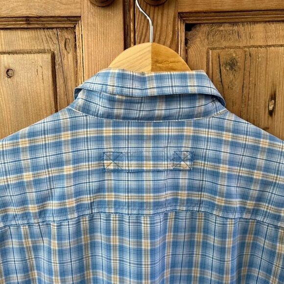 Duluth Trading Company XL Blue Plaid Short‎ Sleeve Button Front Shirt Collared - Picture 9 of 10